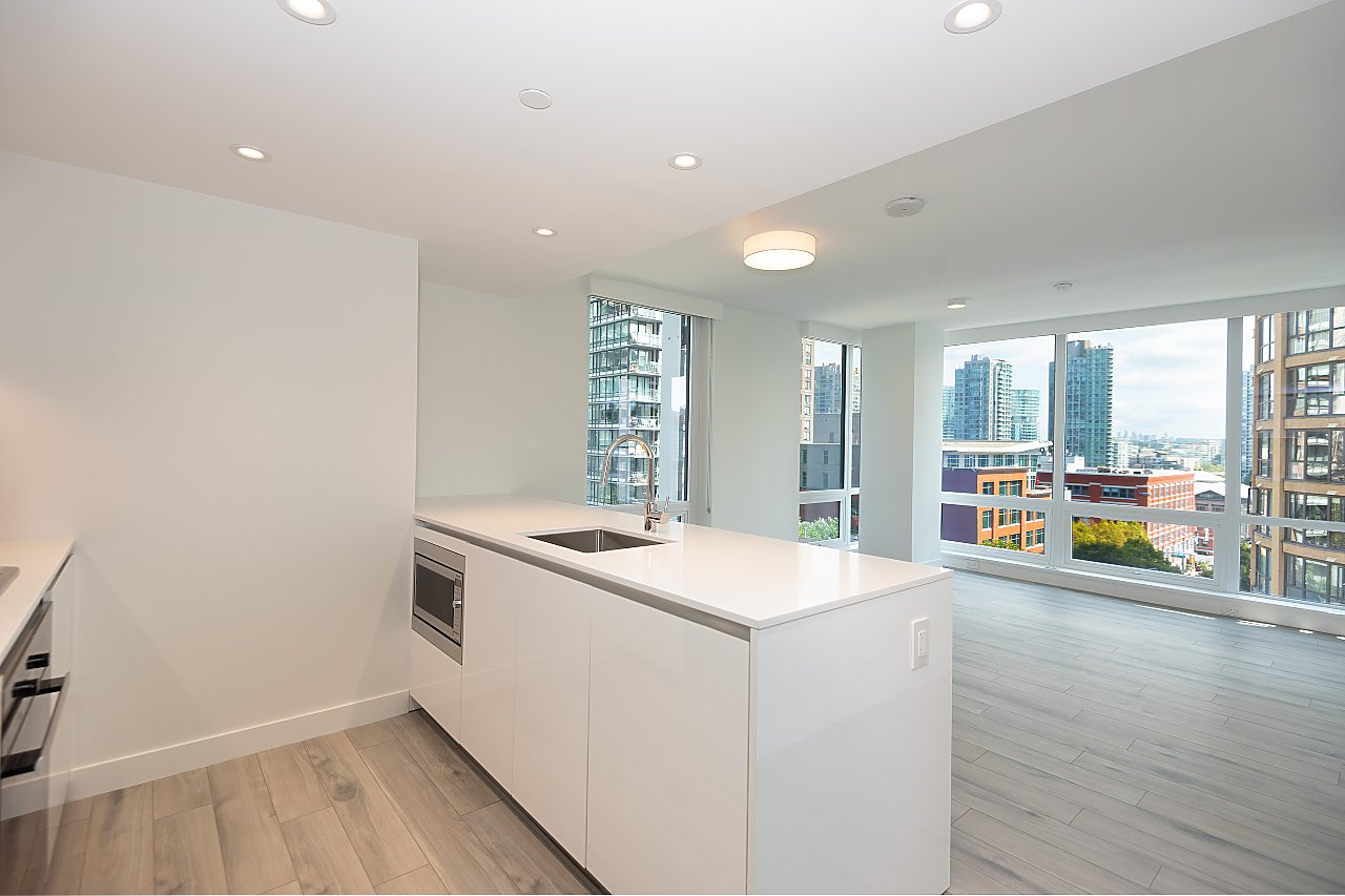 3 Bedroom Apartment for Rent - 1107 Richards St, Vancouver, BC 2